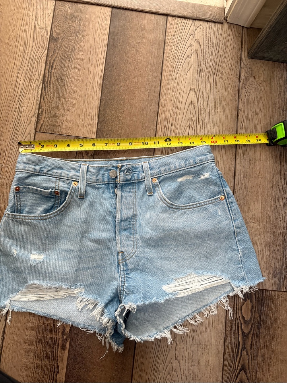 Levi’s 501 Original High Rise Distressed Cutoff Denim Shorts W30